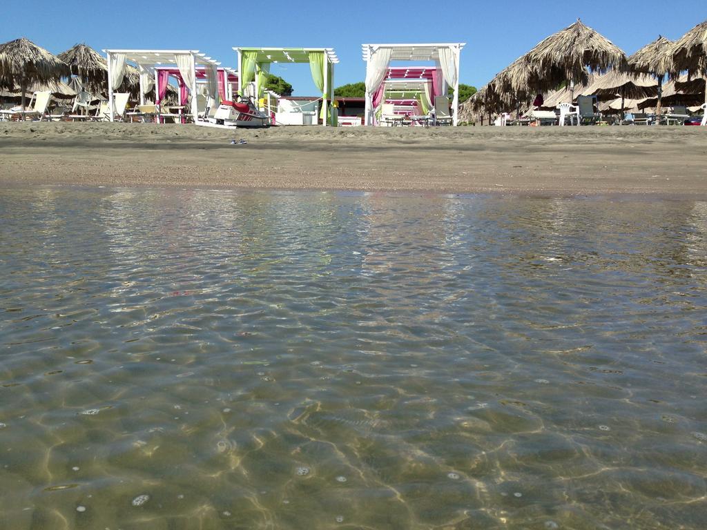 Beach Club Ippocampo Exterior foto