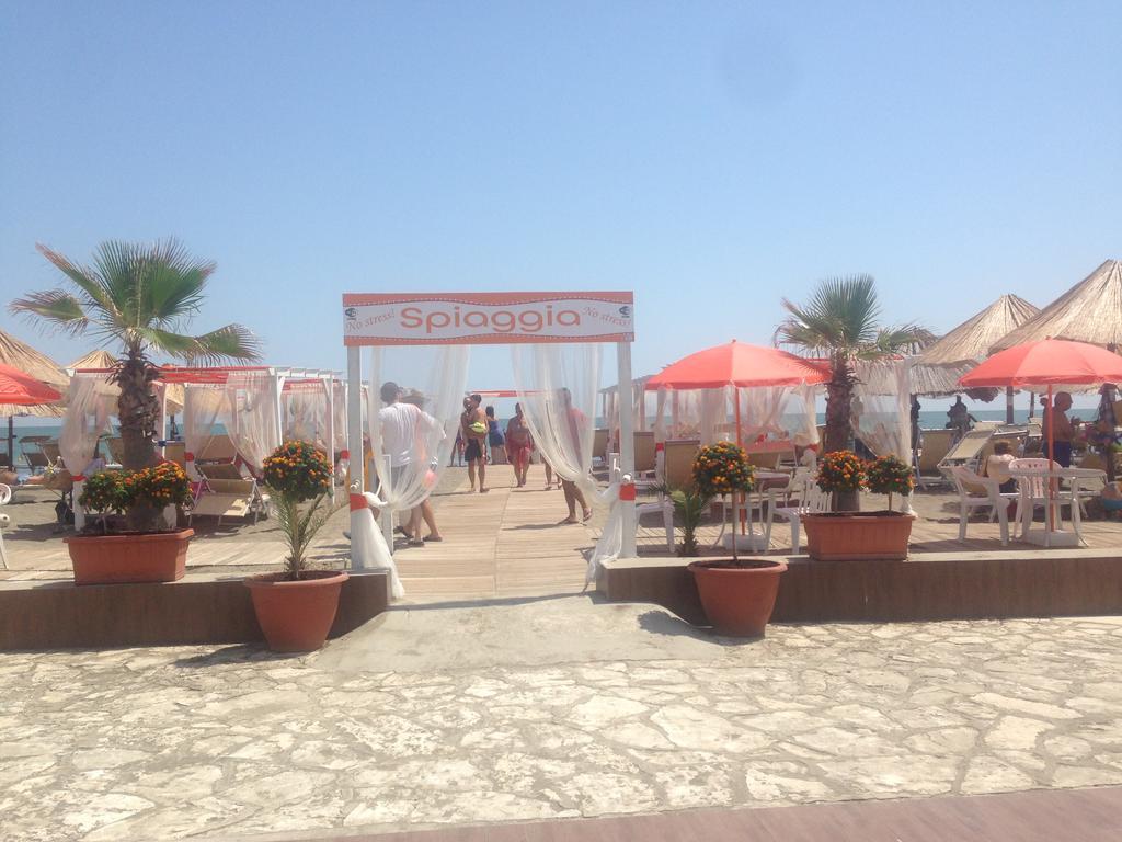 Beach Club Ippocampo Exterior foto